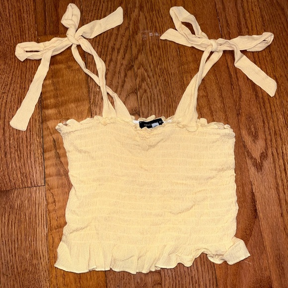 Bow frilly crop tank - Picture 1 of 1